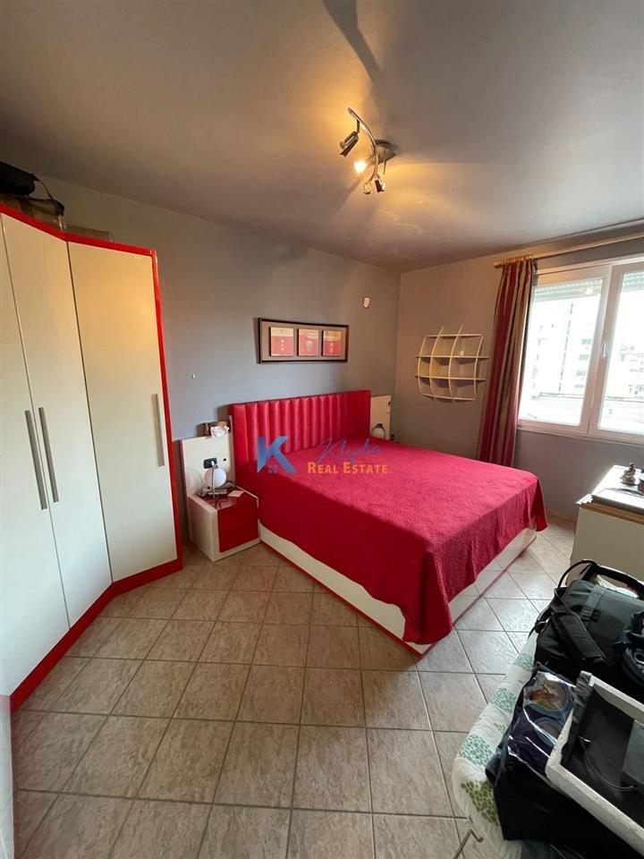 2+1 per qira te Bulevardi Zogu I