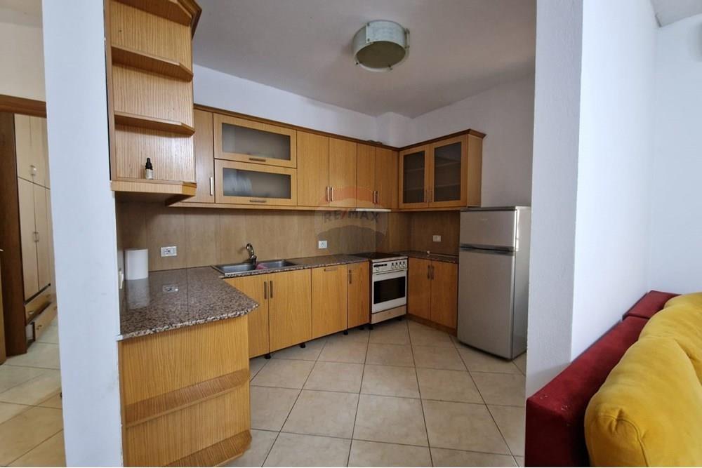 Jepet apartament 2+1+2 tek Kodra e Diellit