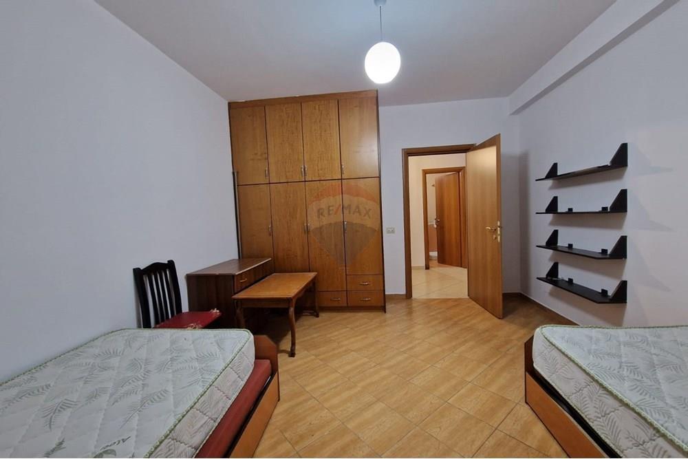 Jepet apartament 2+1+2 tek Kodra e Diellit