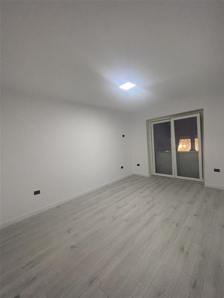 Ambient biznesi me qera