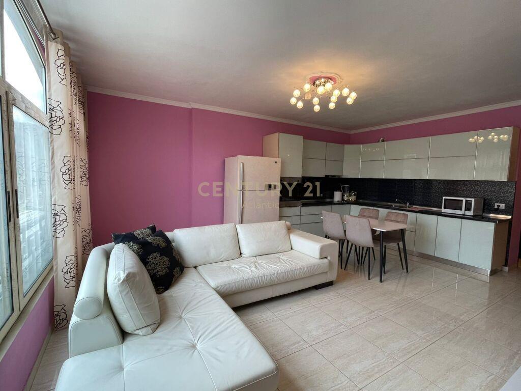 SHITET APARTAMENT 1+1 TEK SHKEMBI KAVAJES!