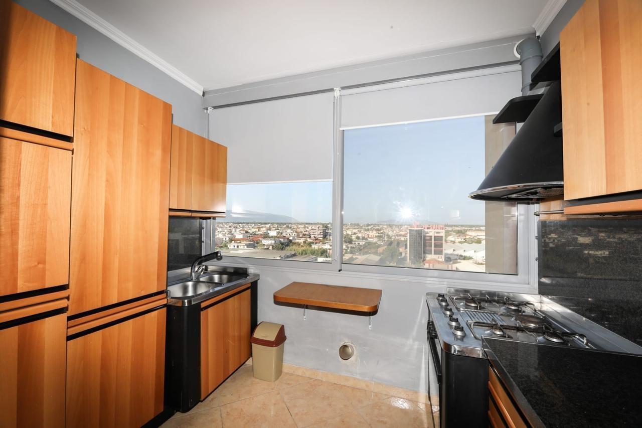 Shitet apartament 2+1 ne Vlore!