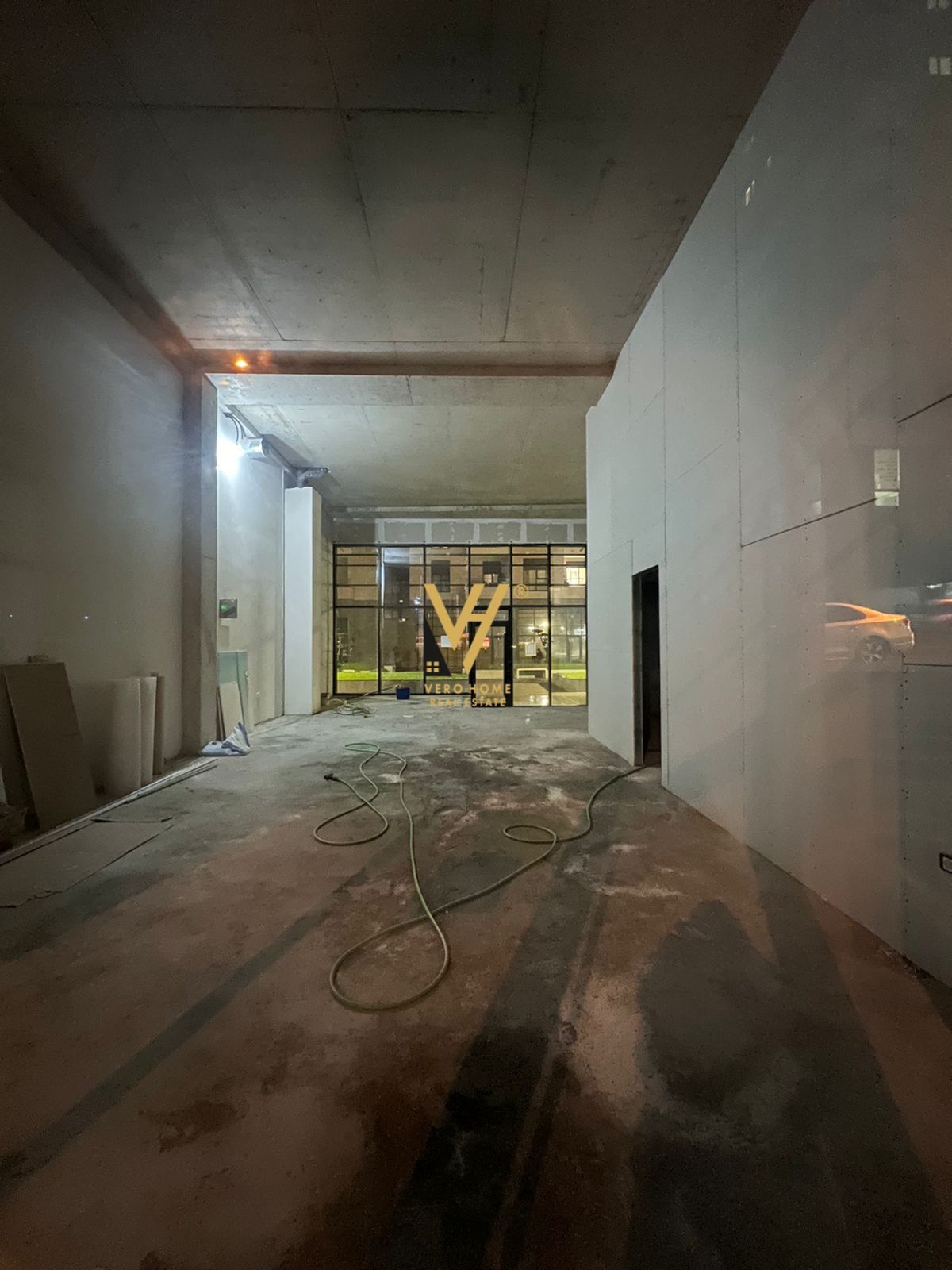 DYQAN 90 M2 ME QERA NE PORCELAN 1.800 EURO