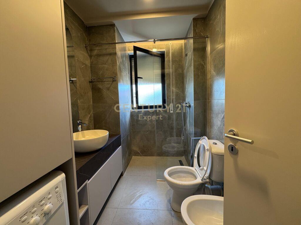 APARTAMENT MODERN 2+1+2 PER QIRA NE RRUGEN E DURRESIT !