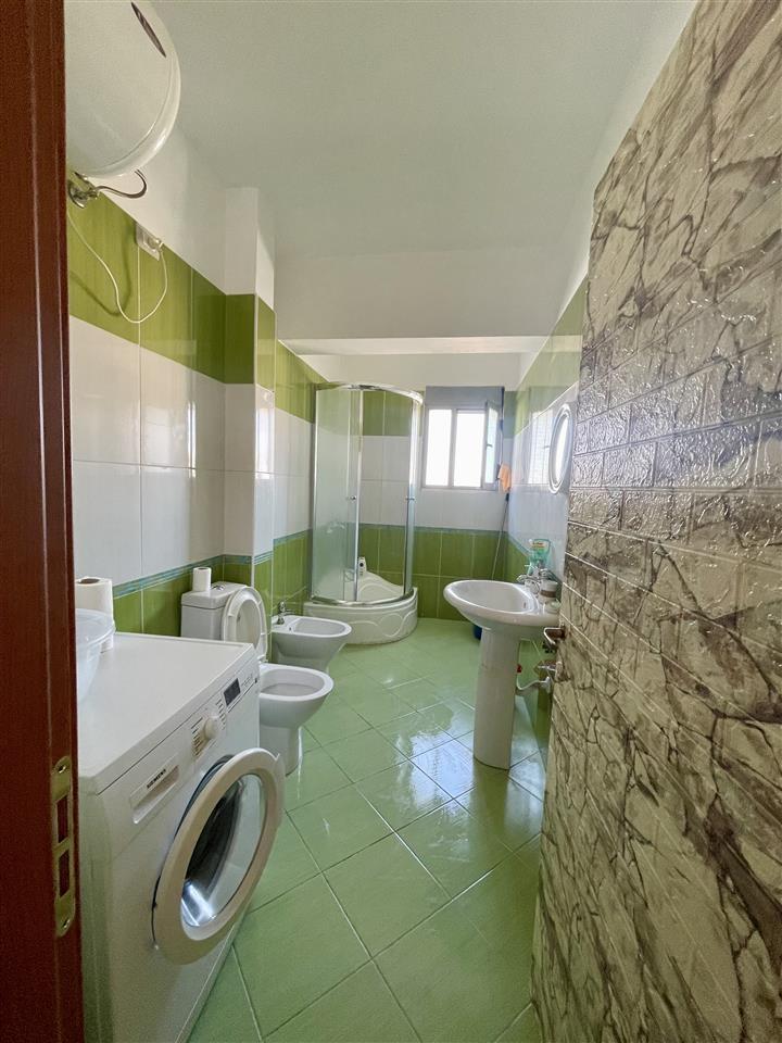 2+1 me Qera, JO AGJENSI, Transballkanike