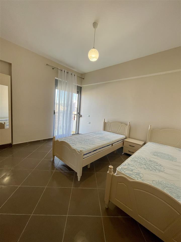 2+1 me Qera, JO AGJENSI, Transballkanike