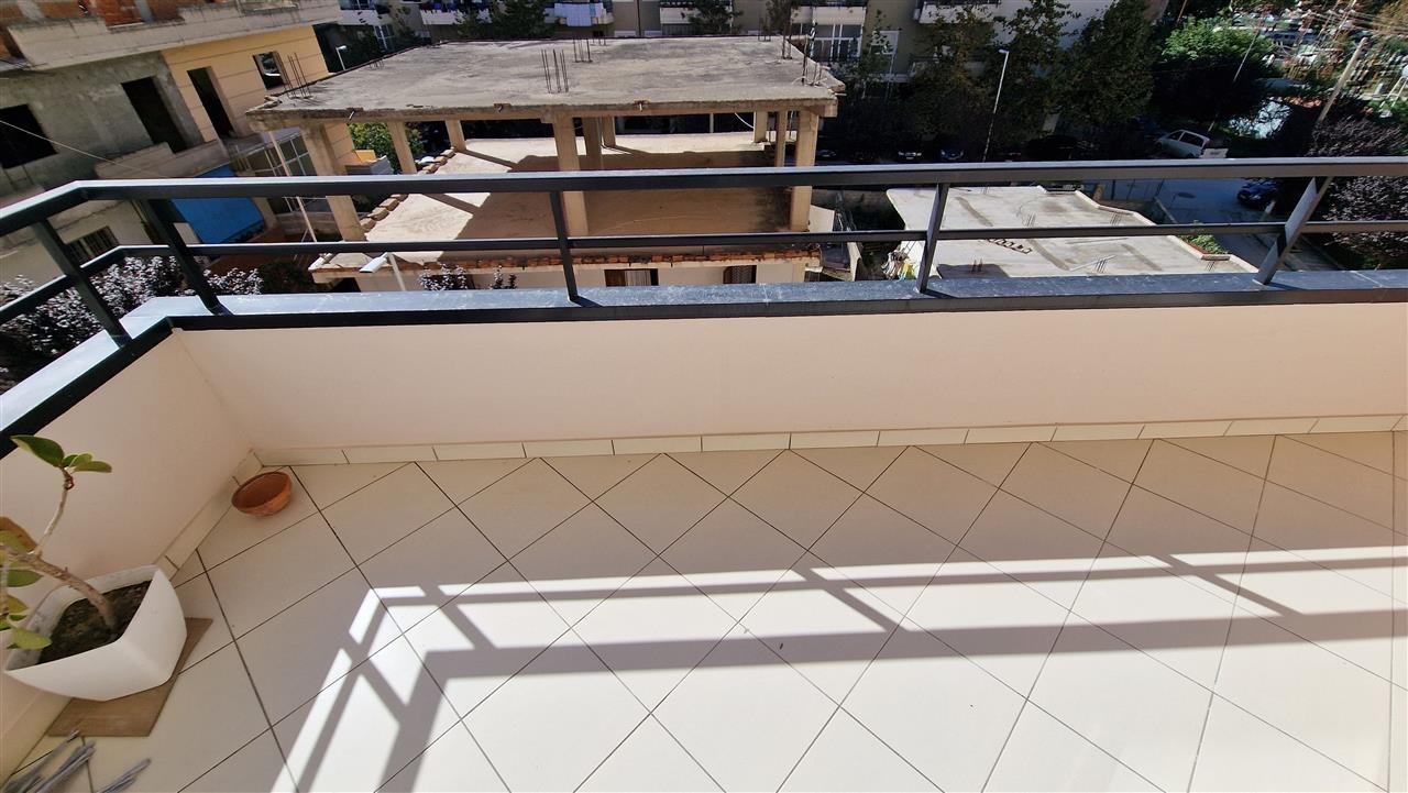 Jepet me qera Apartament 2+1+2,Vlore!