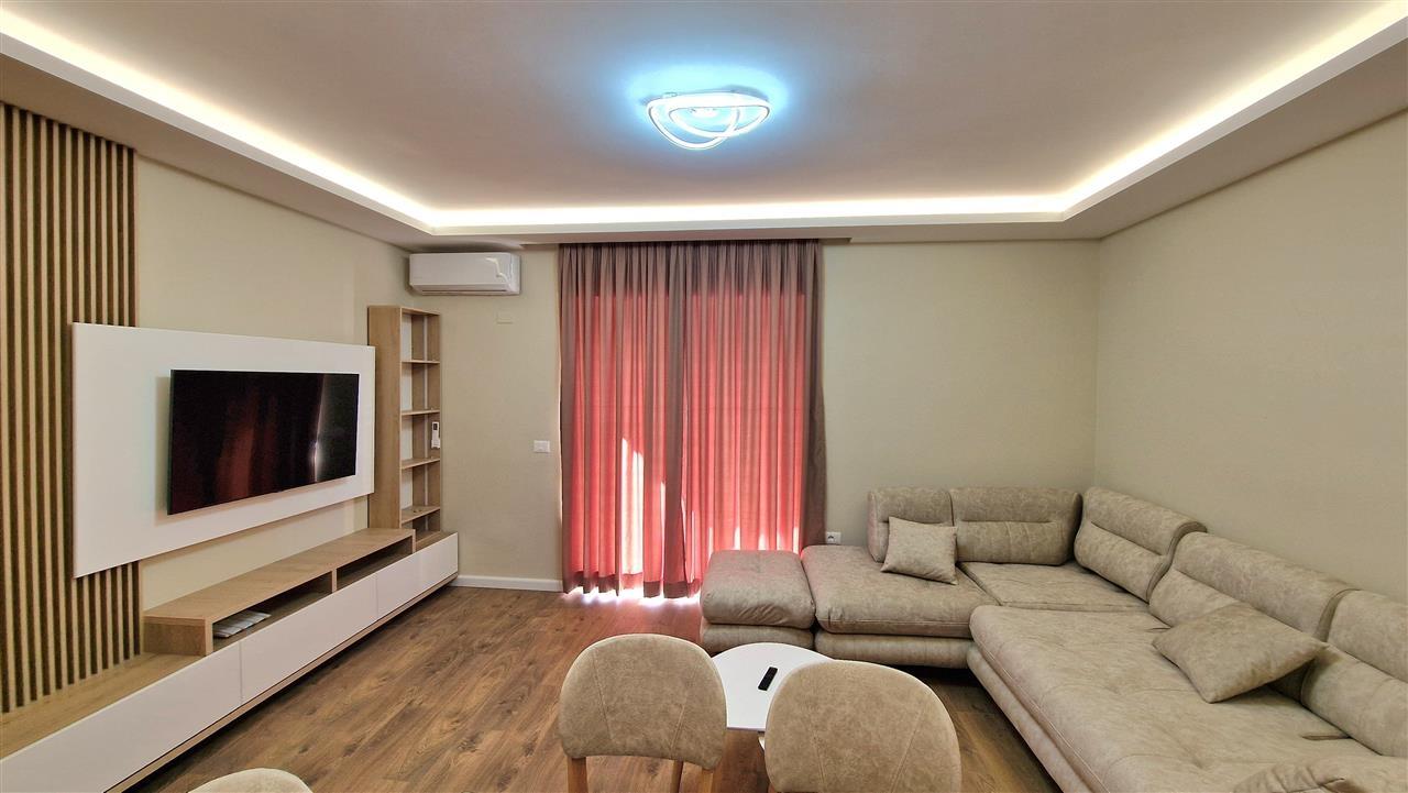 Jepet me qera Apartament 2+1+2,Vlore!