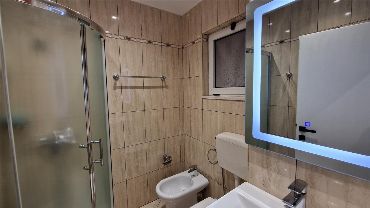 Jepet me qera Apartament 2+1+2,Vlore!