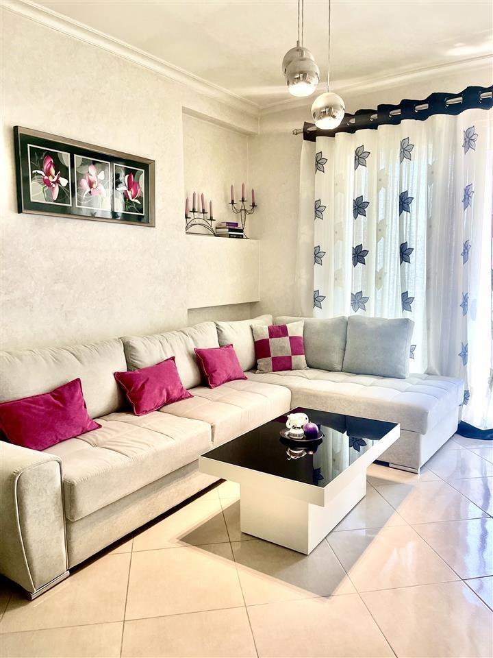 Tirane Astir, jepet me qera apartament 1+1 Kati 4, 500 €