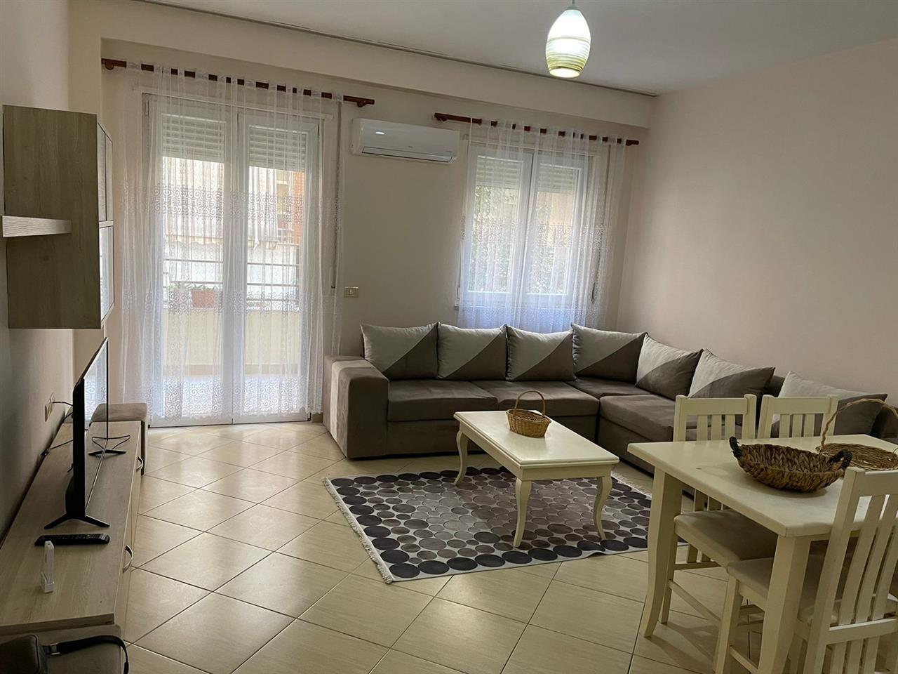 Kodra e Diellit ofrojme per qira apartament 2+1
