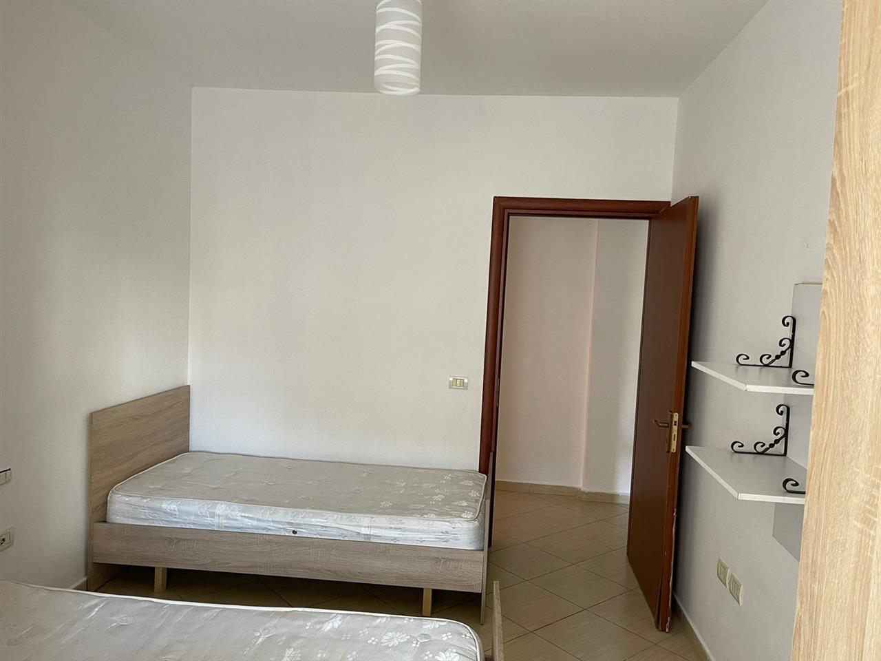 Kodra e Diellit ofrojme per qira apartament 2+1