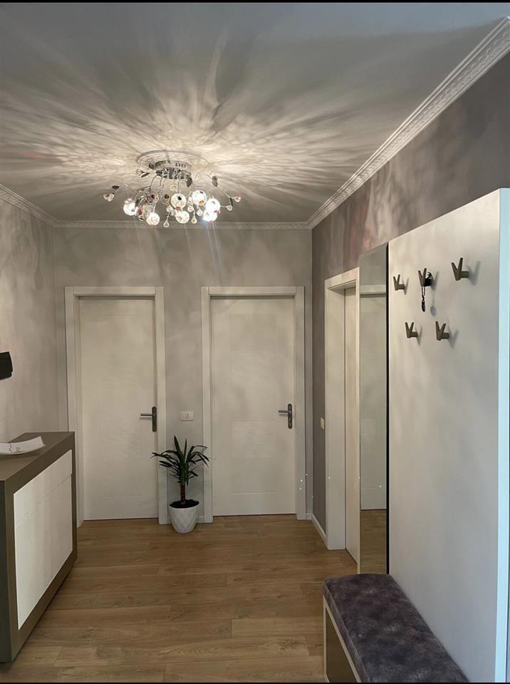 Jepet me qera super Apartament ne Astir