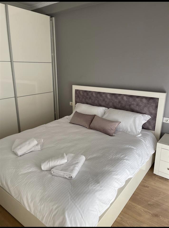 Jepet me qera super Apartament ne Astir