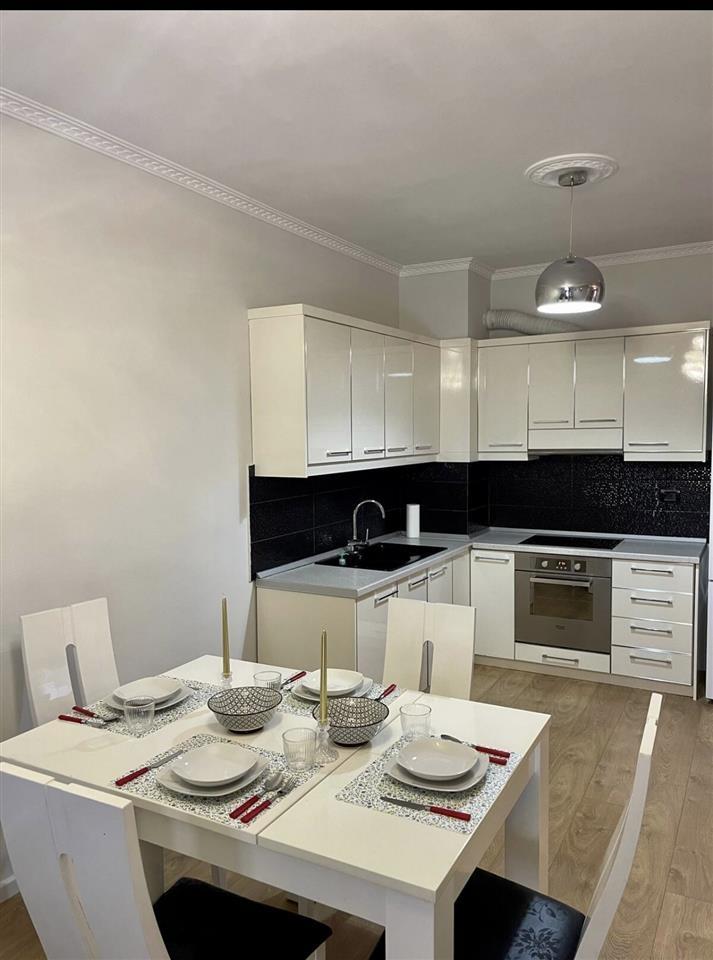 Jepet me qera super Apartament ne Astir