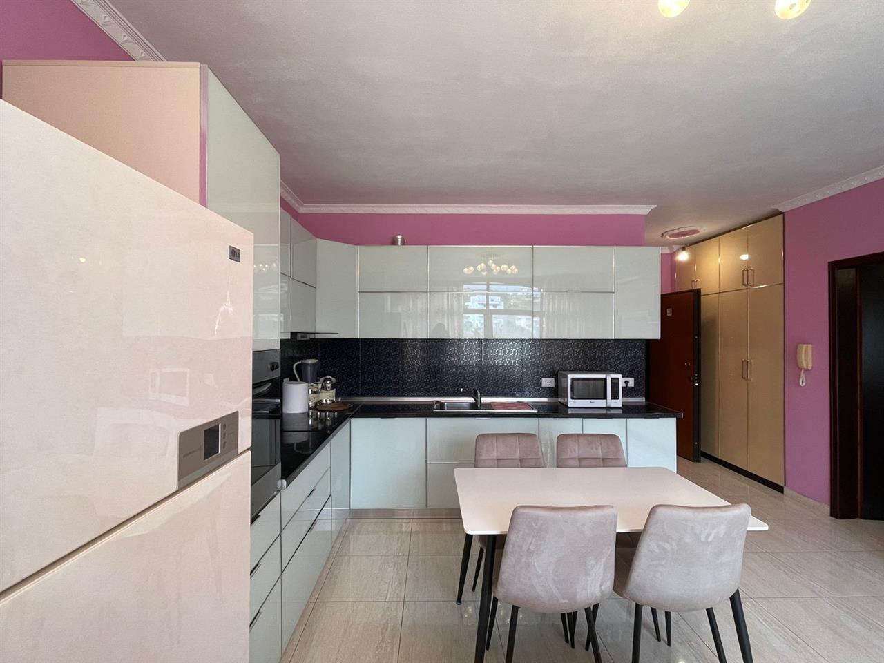 SHITET APARTAMENT 1+1 TEK SHKEMBI KAVAJES!