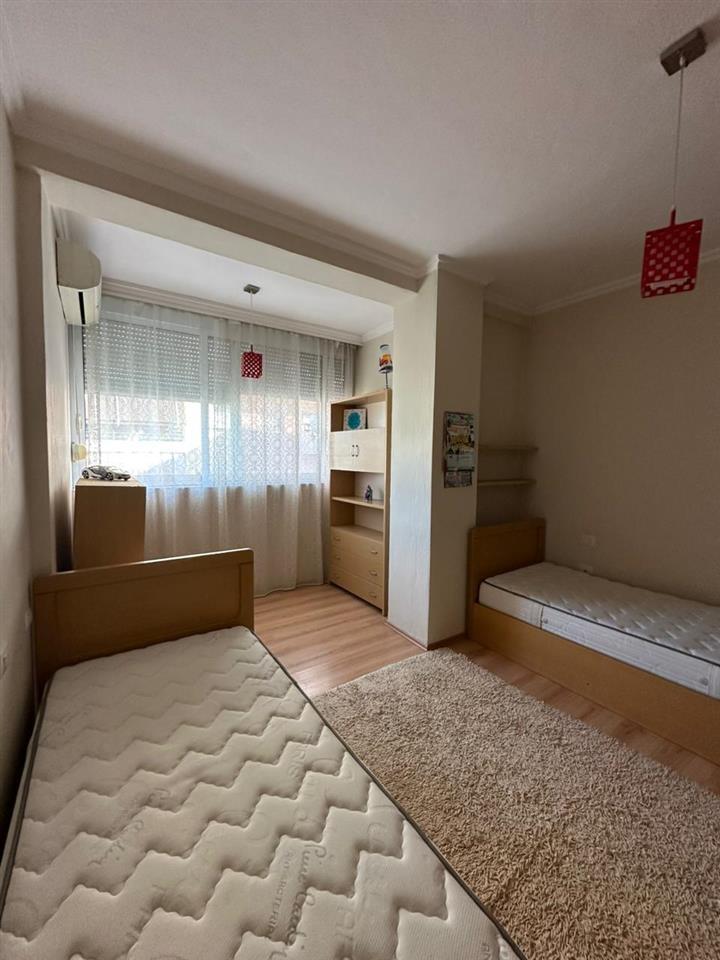JEPET ME QERA APARTAMENT 2+1, BRRYLI, TIRANE