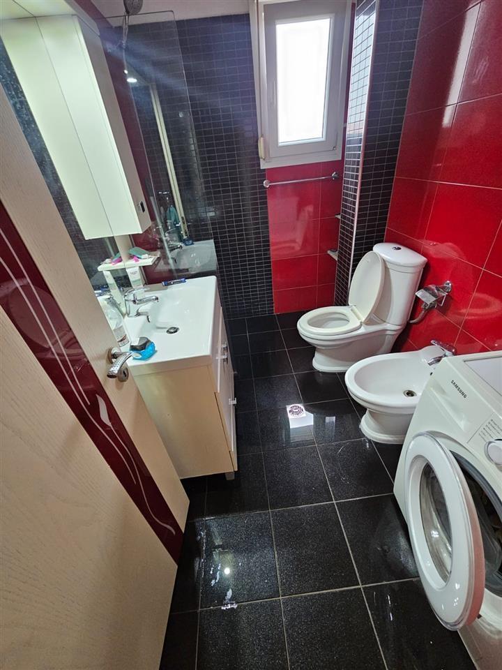 Shitet Apartmenti ne Fier per Arsye Emigrimi