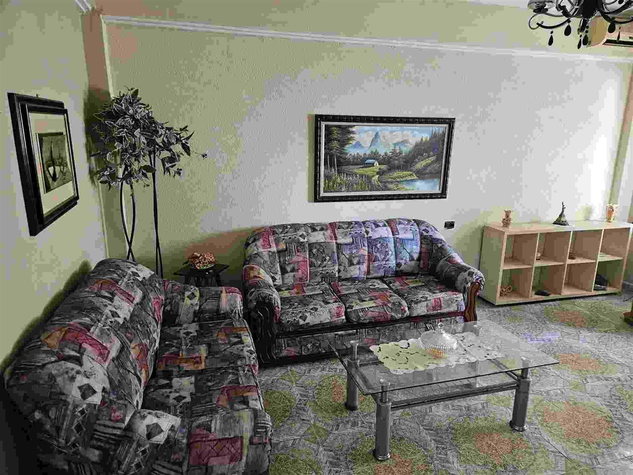 Durres qera. 2+1+2 ballkone.