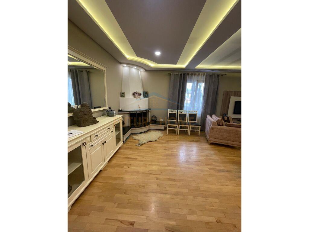 Qera,Duplex, Kati I Pare Dhe I Dyte I Nje Vile, Jordan Misja