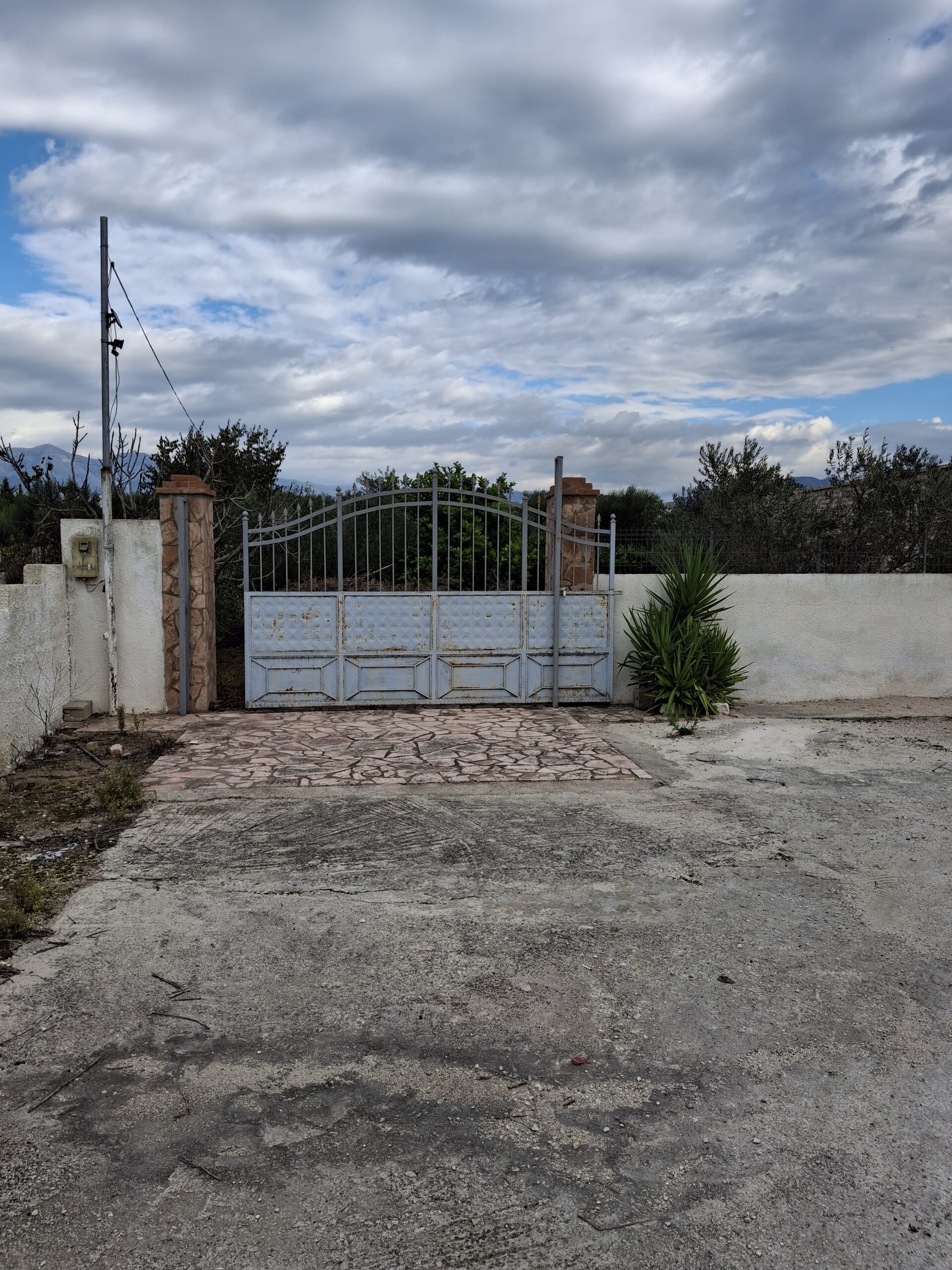 SHITET TOKE NE VRION, SARANDE (ARE+TRUALL)