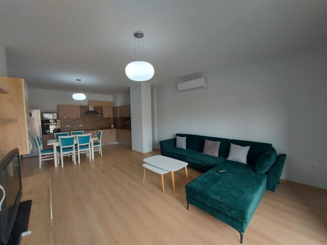 Laprake , japim me qira Apartamentin 2+1 !