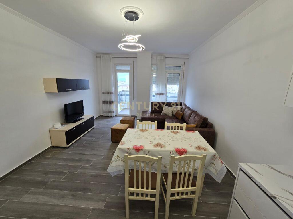 JEPET ME QERA APARTAMENT 2+1 NE PLAZH-RROTA E KUQE!