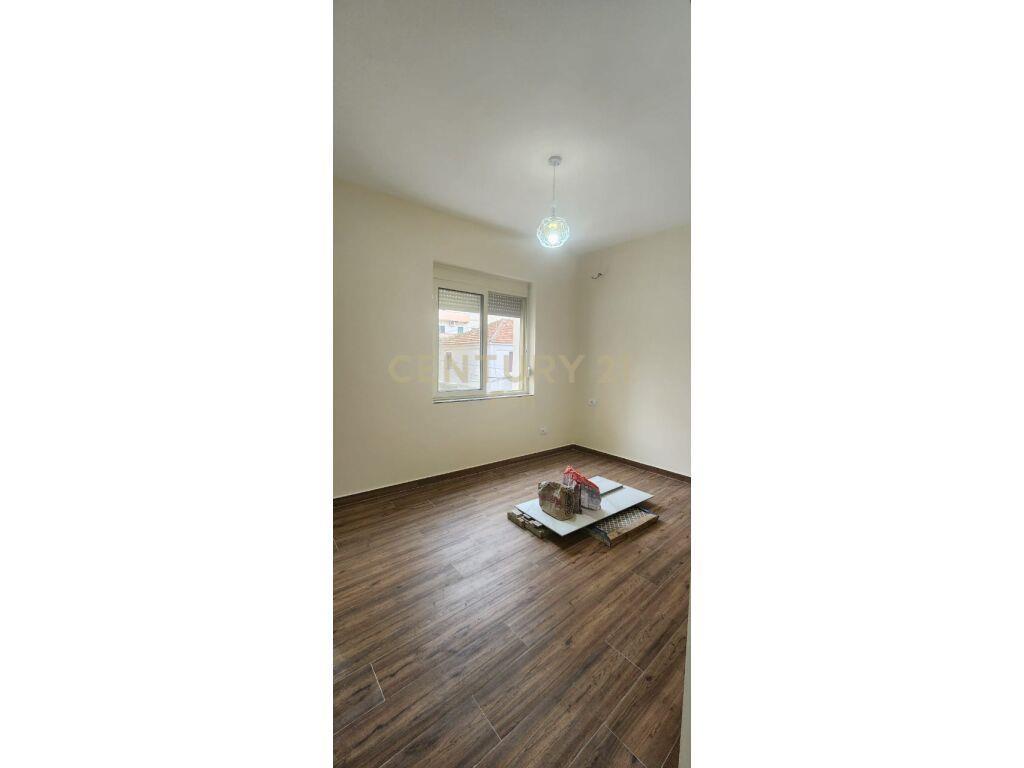 PRONE PER QIRA : APARTAMENT OSE ZYRE !