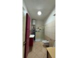 JEPET ME QERA APARTAMENTI 3+1+2 PRANE QENDRES TREGTARE ,BLUE