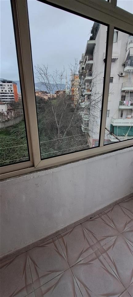 Okazion. Jepet Apartament 2+1 tek Ali Demi Tirane