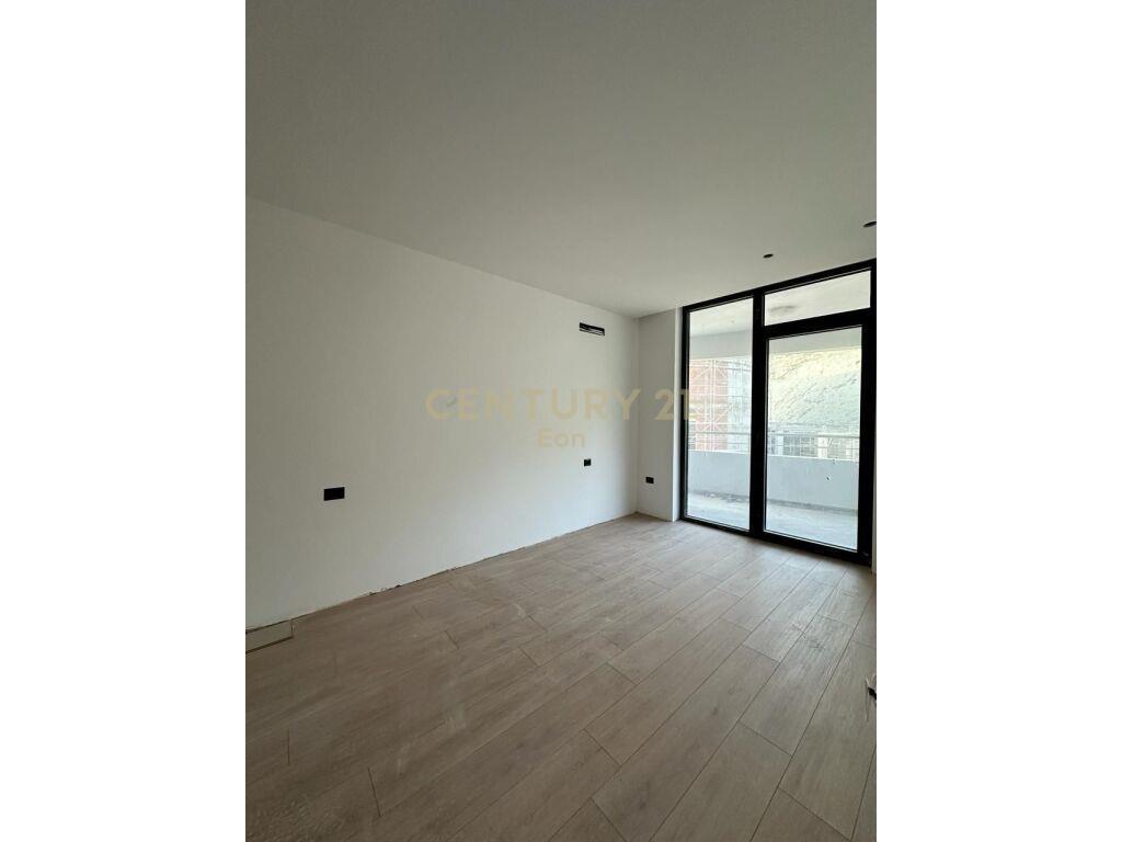 SHITET APARTAMENT 1+1 TEK “WHITE HILL RESIDENCE” NE CURRILA!