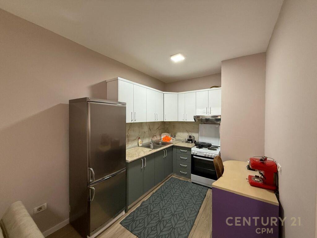 Jepet me qira apartament 2+1 ne Fresk!