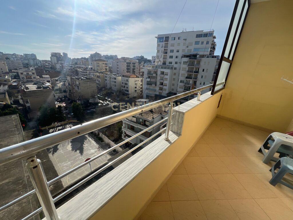 JEPET ME QIRA APARTAMENT 2+1+2 TUALETE TEK ISH RAJONI NE DUR