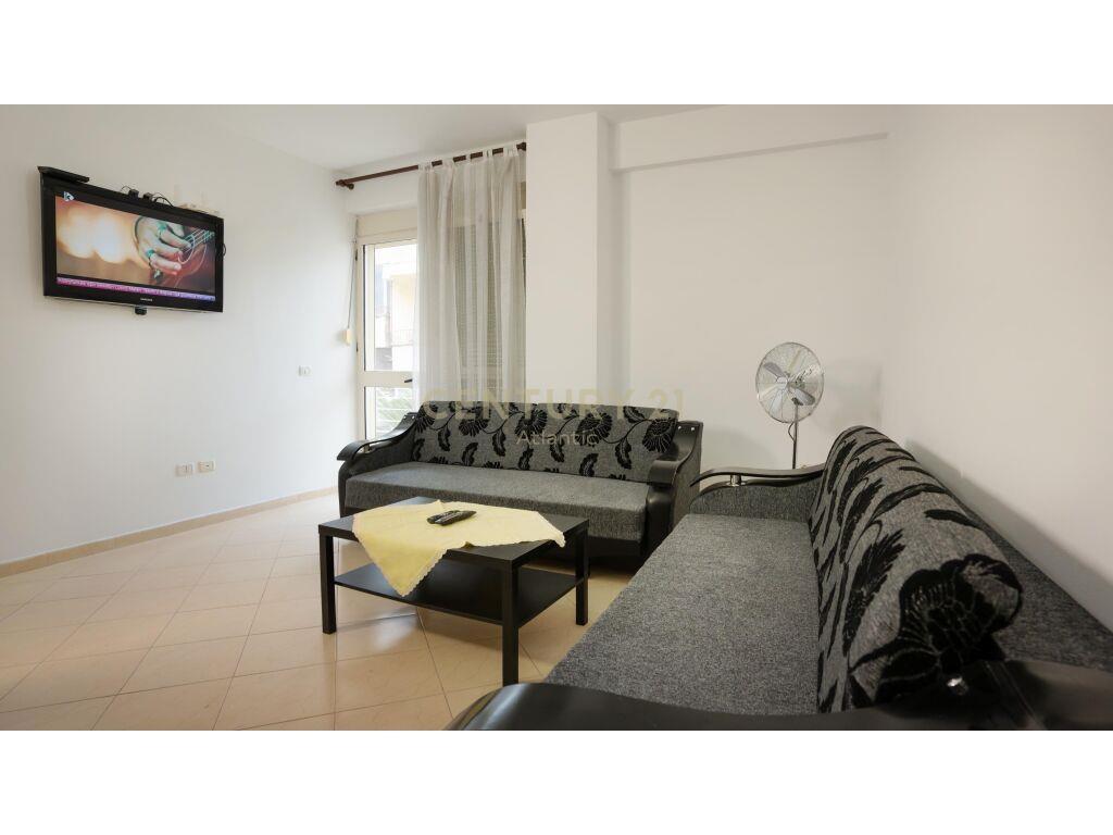 JEPET APARTAMENT 1+1 ME QERA NE PLAZH HEKURUDHA PRAN DETIT !