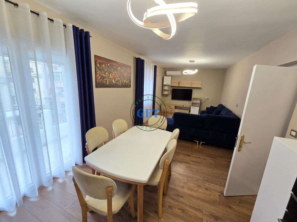 Shitet, Apartament 2+1+2,Muzeumi, Durres!