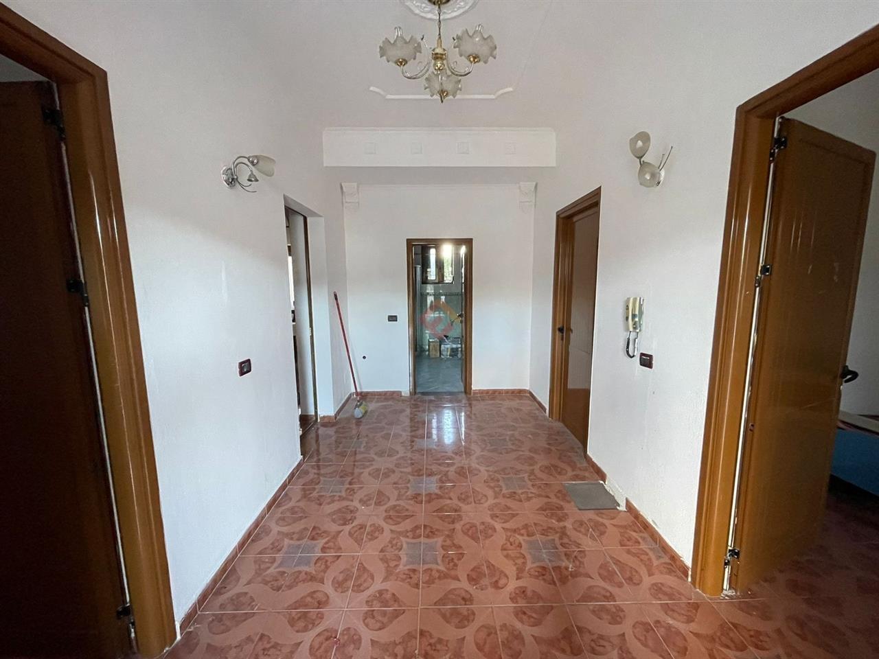 Shitet shtepi private 120m2 me sip.trualli 388m2 ne VLORE