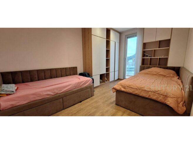 JEPET APARTAMENT ME PAMJE DETI ME QIRA NE CURRILA!!!