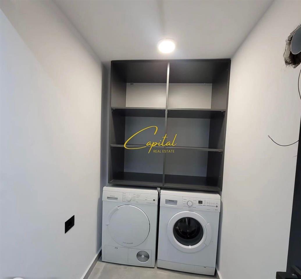 SHITET APARTAMENT 3+1 RRUGA E KAVAJES 259.000 EURO