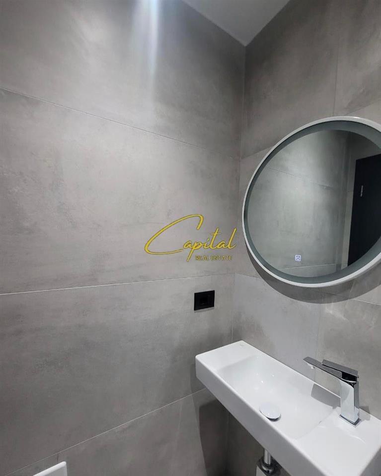 SHITET APARTAMENT 3+1 RRUGA E KAVAJES 259.000 EURO