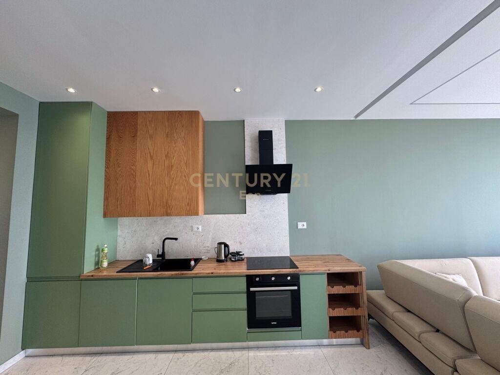 PAPAFINGO BALLORE ME DETIN NE SHKEMBIN E KAVAJES!