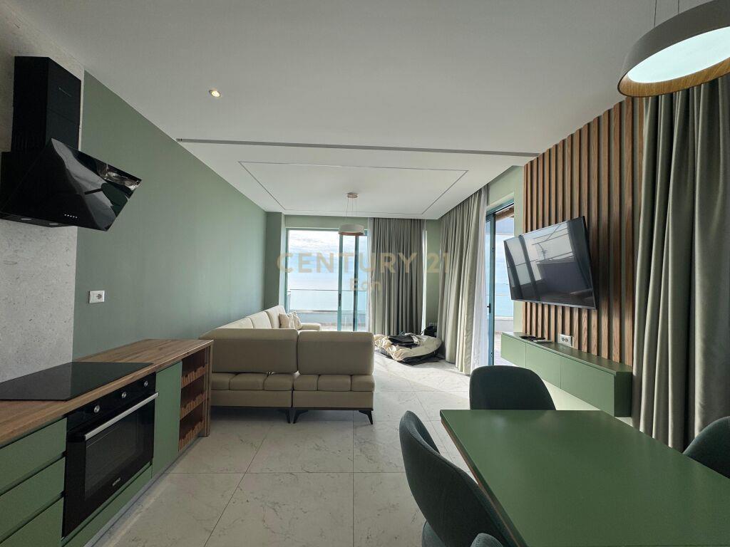 PAPAFINGO BALLORE ME DETIN NE SHKEMBIN E KAVAJES!