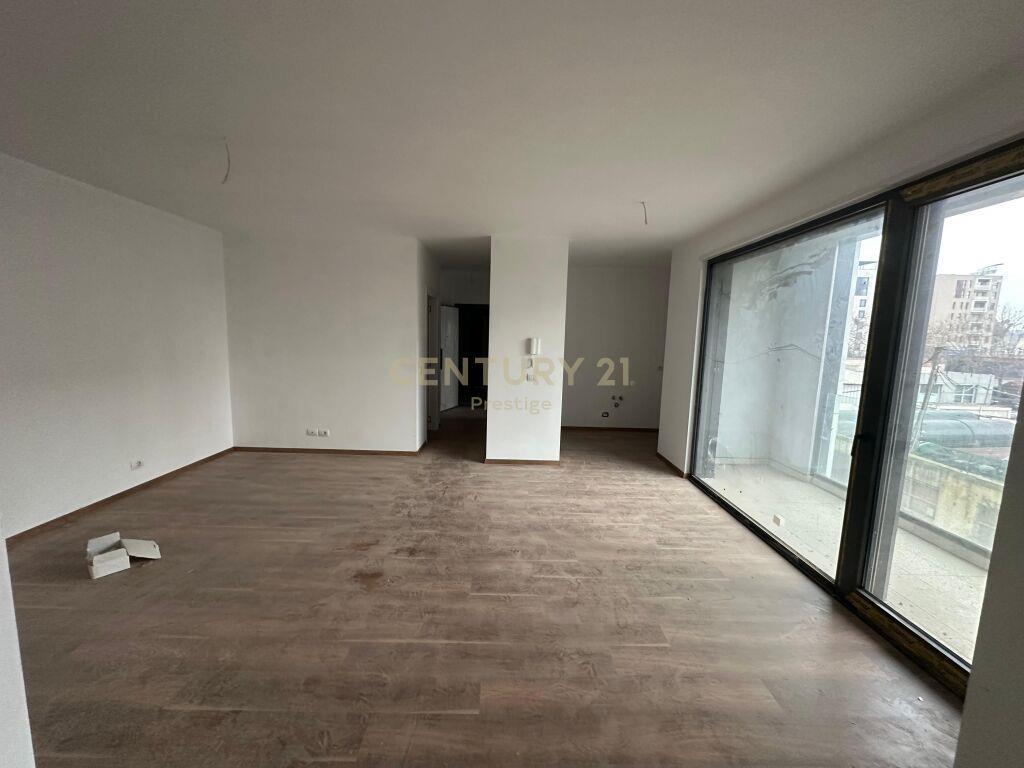 APARTAMENT 2+1+2 PER SHITJE TEK AKSES TIRANA, LAPRAKE!