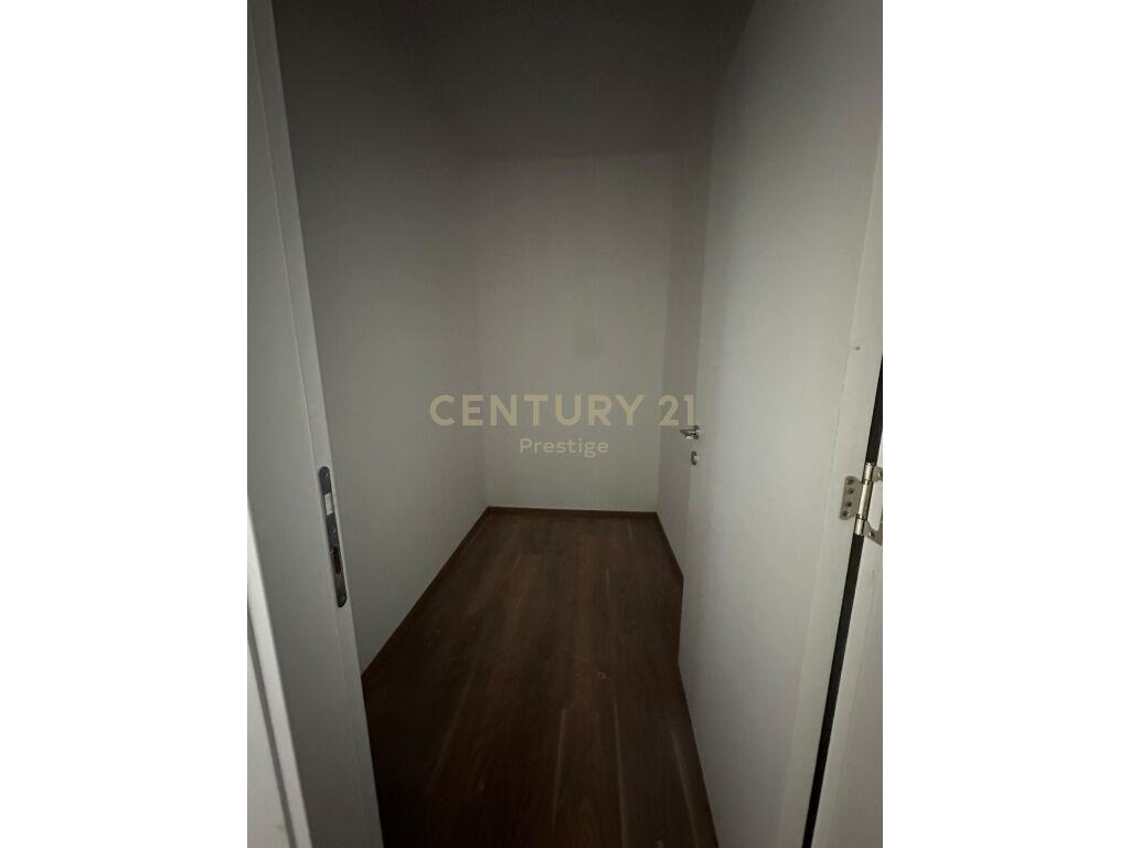 APARTAMENT 2+1+2 PER SHITJE TEK AKSES TIRANA, LAPRAKE!