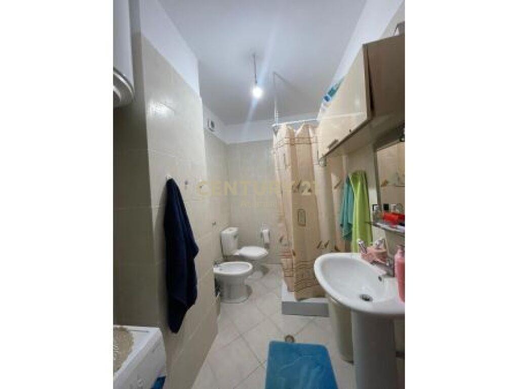 SHITET APARTAMENT 1+1 NE PLAZH RROTA KUQE!