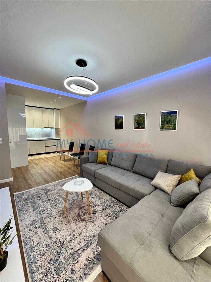 Apartament 1+1 me Qera Komuna e Parisit Tirane