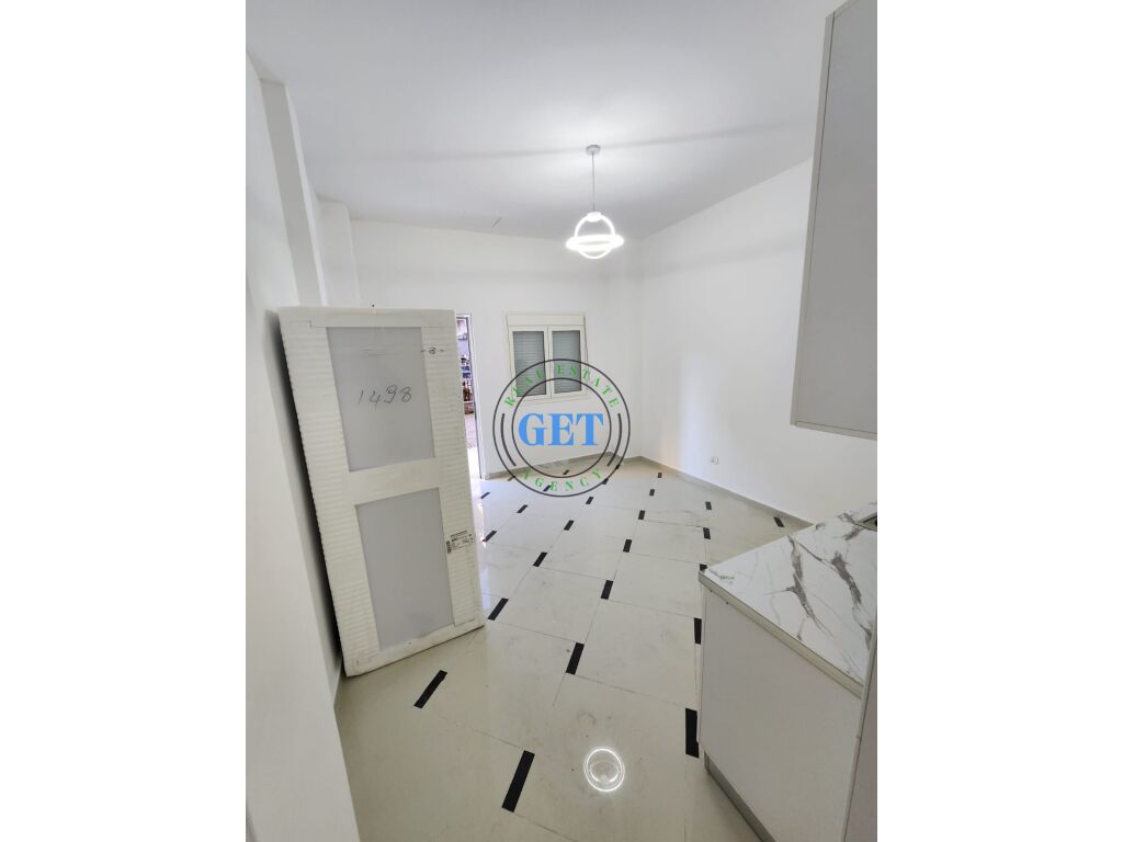 SHITET GARSONIERE NE PLAZH HEKURUDHA, DURRES