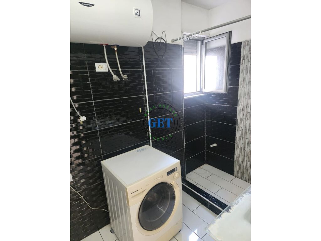 Shitet, Apartament 1+1 Me Verande, Plazh Hekurudha