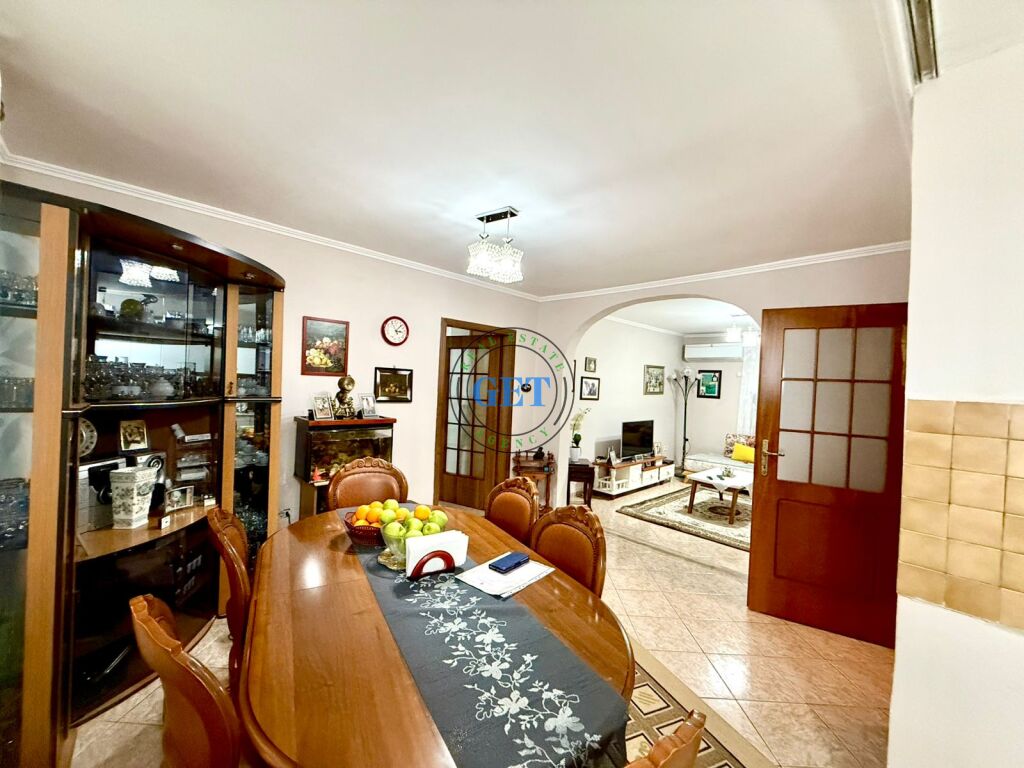 Shitet, Apartament 3+1+2, +2 Ballkone, Lagjia 18,