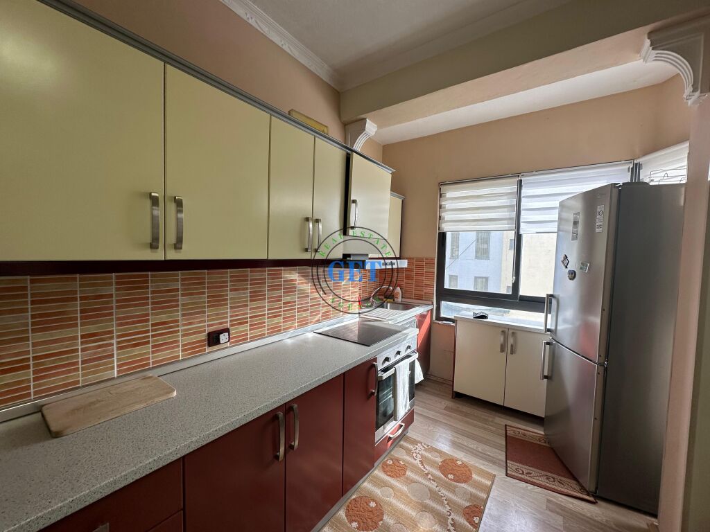 Shitet Apartament 2+1+2 +2 Ballkone,Golem