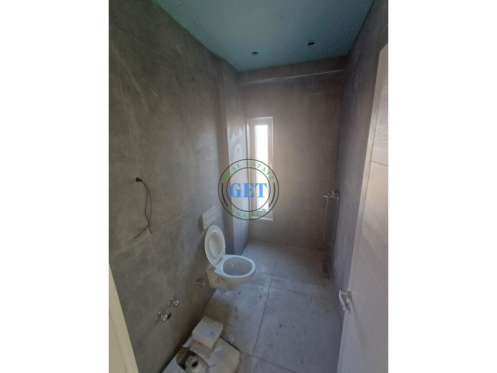 Shitet, Apartament 2+1, Tregu Industrial, Durres!